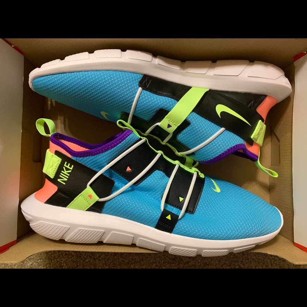 Brand New Nike Vortex Shoes Size 13M